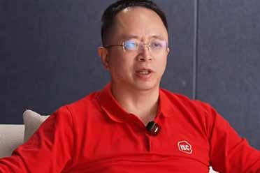 周鸿祎：企业家成功就顶礼膜拜 失败之后又挺瞧不上他